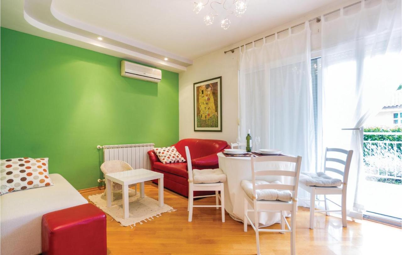 1 Bedroom Amazing Apartment In Rijeka Eksteriør bilde